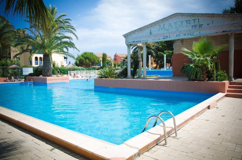 Apartment With one Bedroom in Canet en roussillon With Pool Access an — 4-Star Luxury Hotel in Canet-En-Roussillon, France