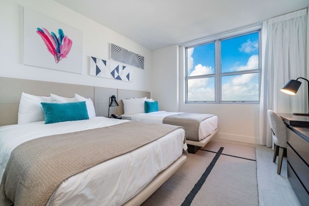 Hyde Beach House Luxury Condo resort 2 Bedroom Condo by RedAwning - photo 3