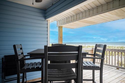 Salty But Sweet by Oak Island Accommodations - photo 43