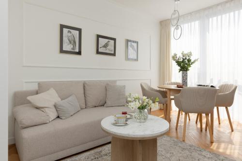 Senatorska Apartment Warsaw by Noclegi Renters — 4-Star Luxury Hotel in Warsaw, Poland