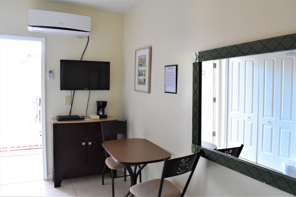 Golden Sand Oceanfront - photo 11