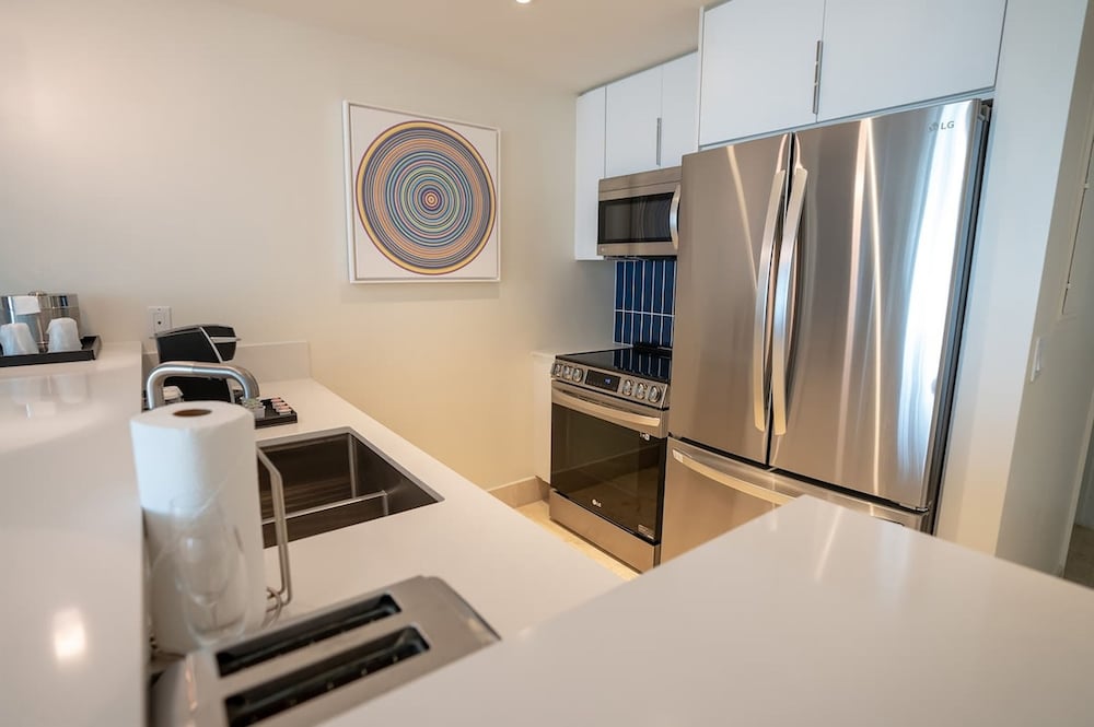 Fontainebleau Miami Beach Private Luxury Suites - photo 121