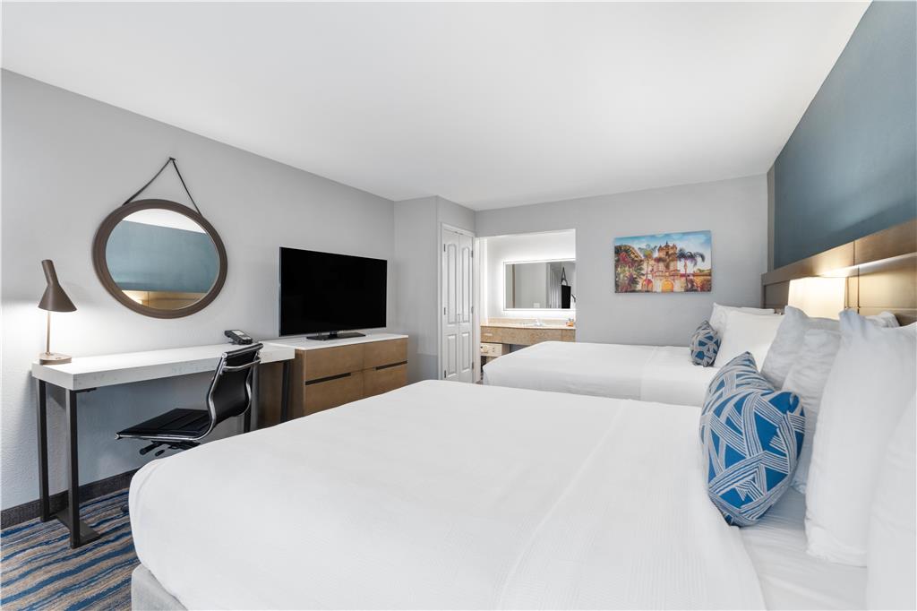 Best Western San Diego Miramar Hotel - photo 3