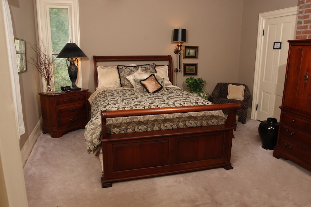 Apple Tree Lane Bed & Breakfast - photo 4