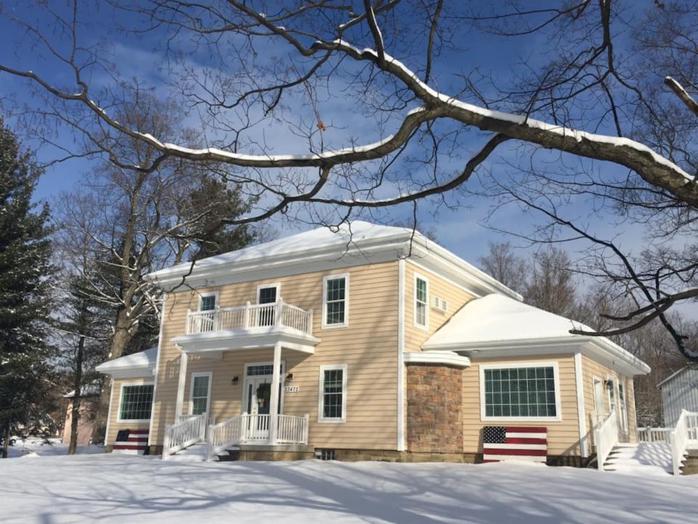 Crystal Run Suites of Springboro - featured photo