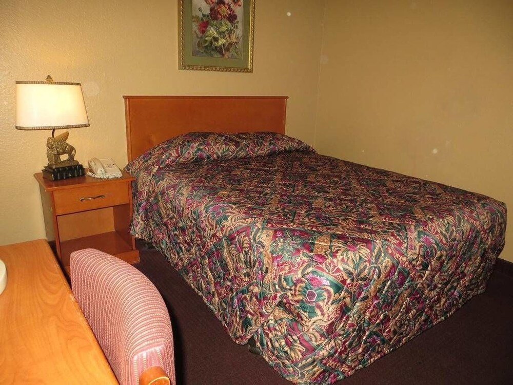 Bridger Inn Hotel Las Vegas - photo 6