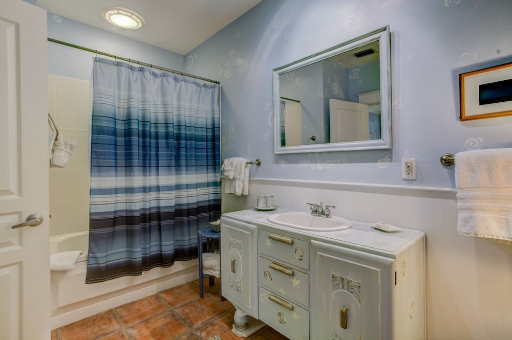 Anchor Inn NSB Bed & Breakfast - photo 26
