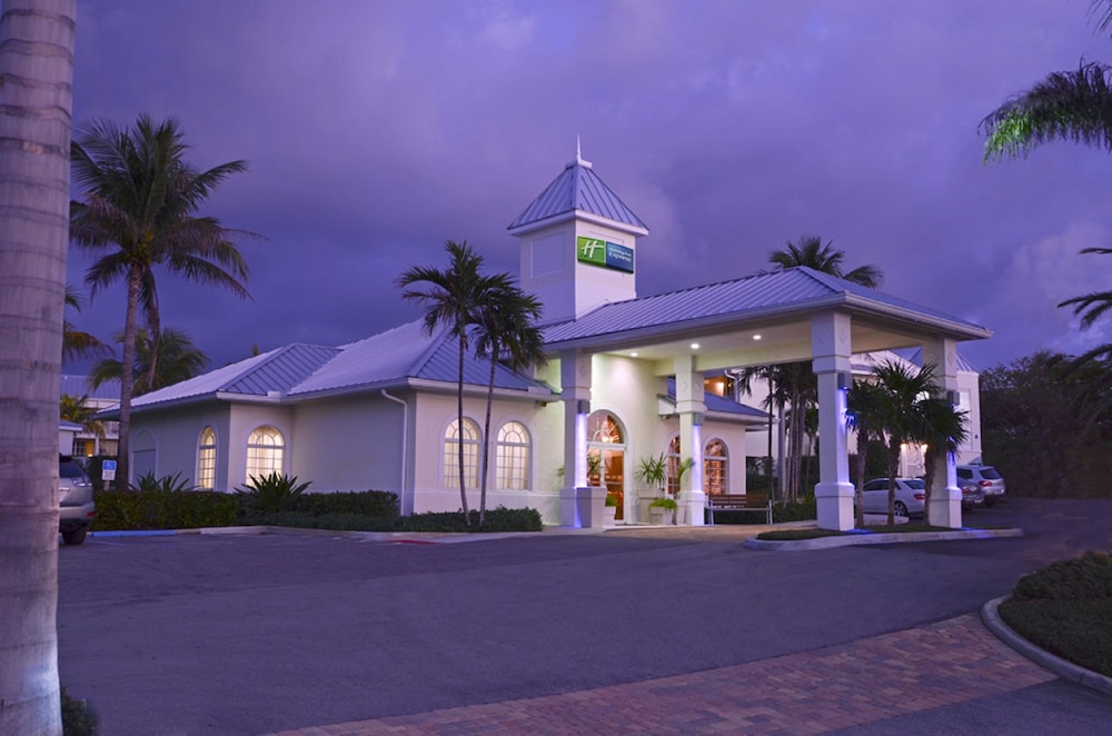 Holiday Inn Express North Palm Beach Oceanview by IHG - photo 99