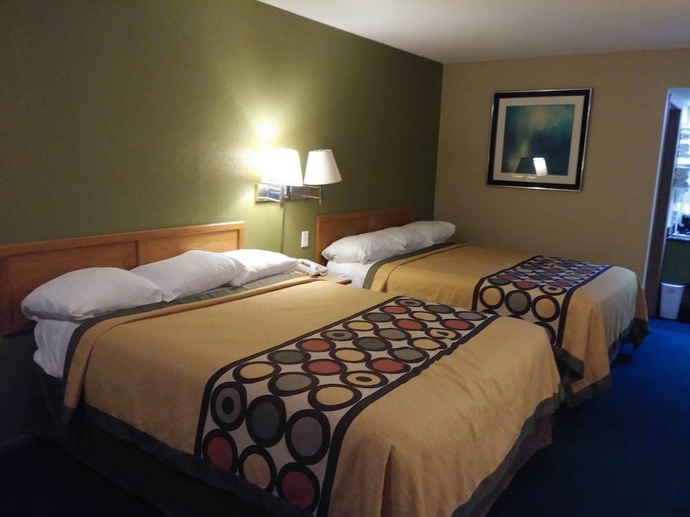 Budgetel Inns & Suites - photo 5