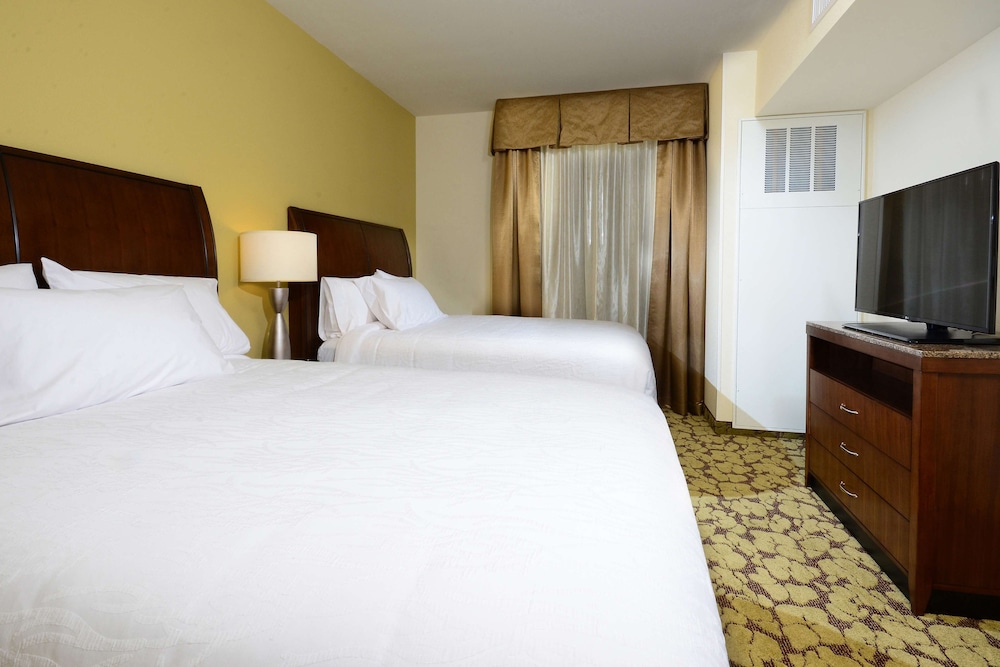 Hilton Garden Inn Greensboro Airport - photo 32
