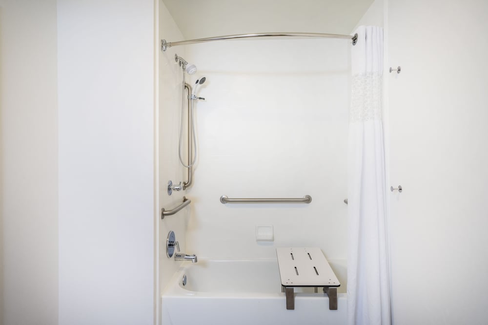Hampton Inn Jonesboro - photo 19