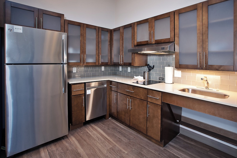 Staybridge Suites Auburn Hills by IHG - photo 9
