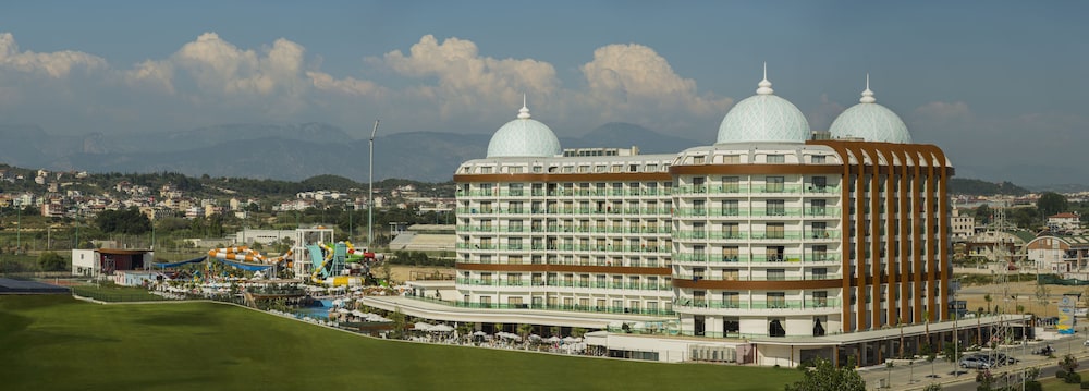 Dreamworld Aqua All Inclusive