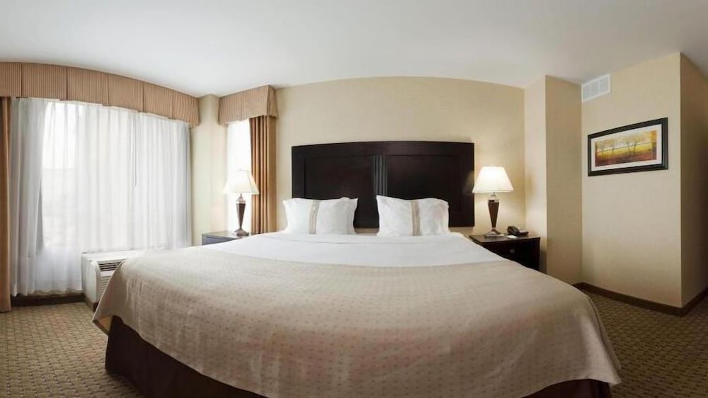 Hyatt House Bentonville Rogers - photo 4