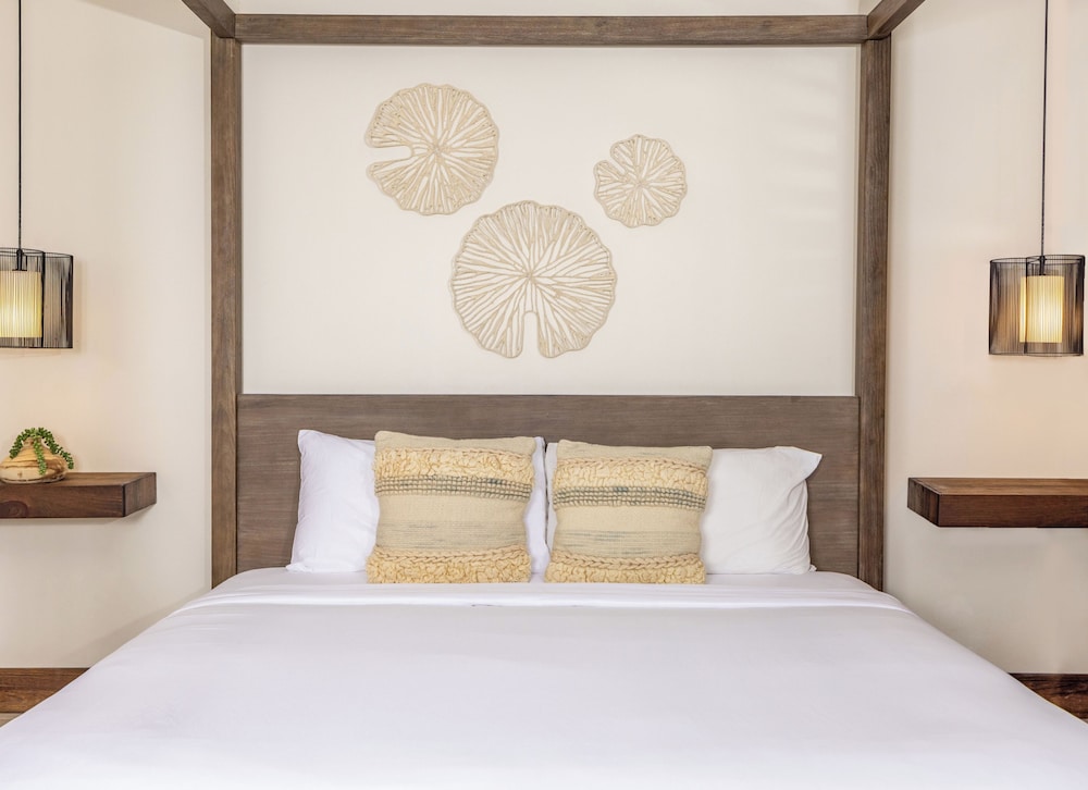 Bali Hai Beachfront Resort and Spa - photo 13