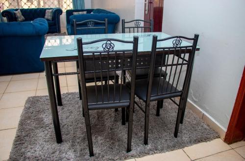 Studio Apartment near the Airport — 4-Star Luxury Hotel in Nairobi, Kenya