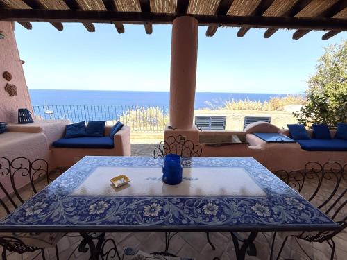Casa Ajo e Didy panorama sul mare a Malfa — 4-Star Luxury Hotel in Malfa, Italy