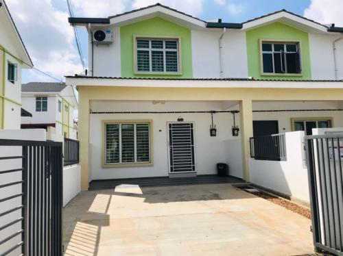 Mikael Homestay — 4-Star Luxury Hotel in Malacca, Malaysia