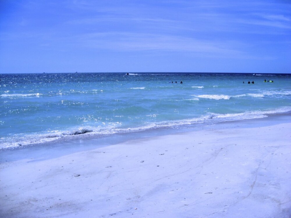 Beach Sands A 201 by Anna Maria - photo 28
