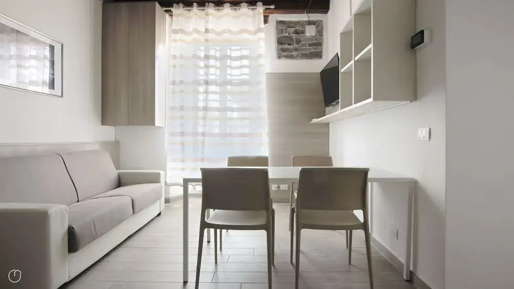 Italianway Manara 2 in Como, Italy