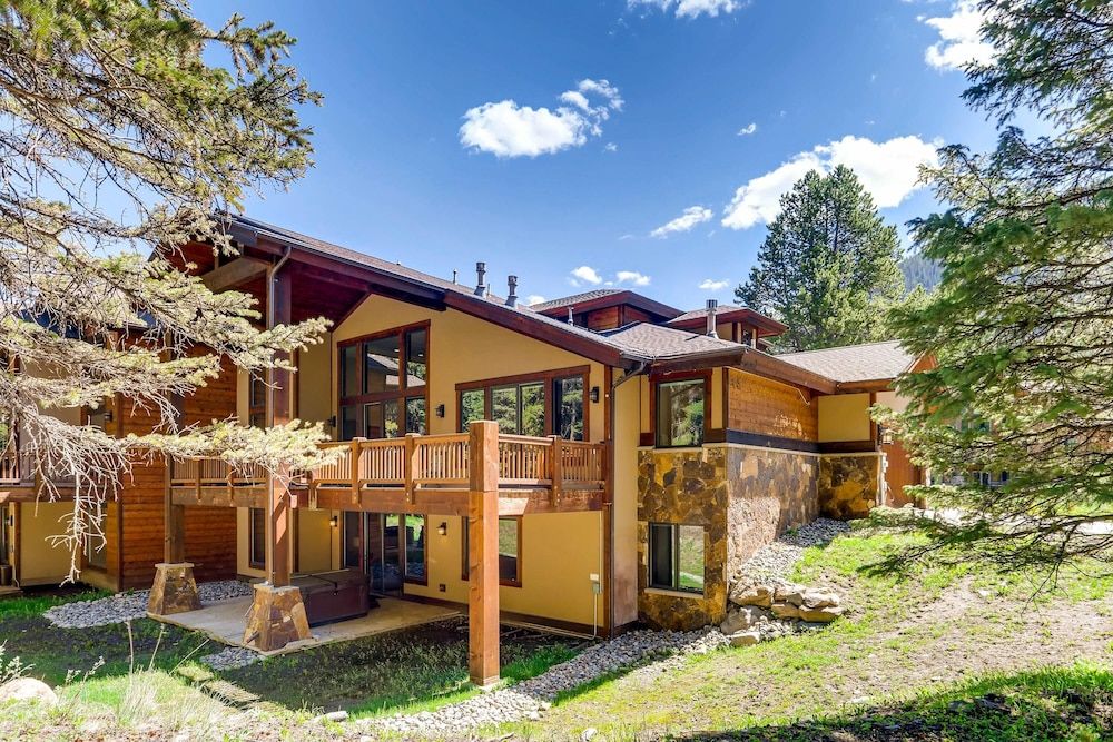 Whispering Pines - last minute hotel in Breckenridge