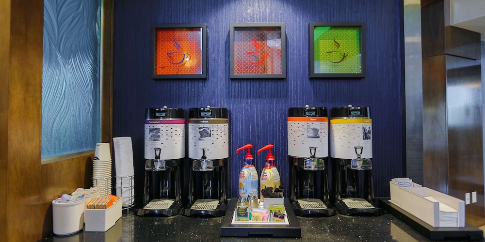Hampton Inn & Suites Charlotte Ballantyne - photo 46