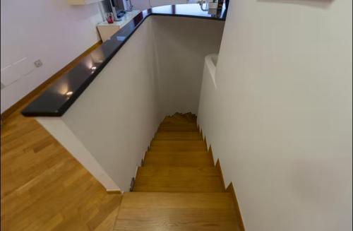 Garage privato gratuito 600 metri Duomo — 4-Star Luxury Hotel in Milan, Italy