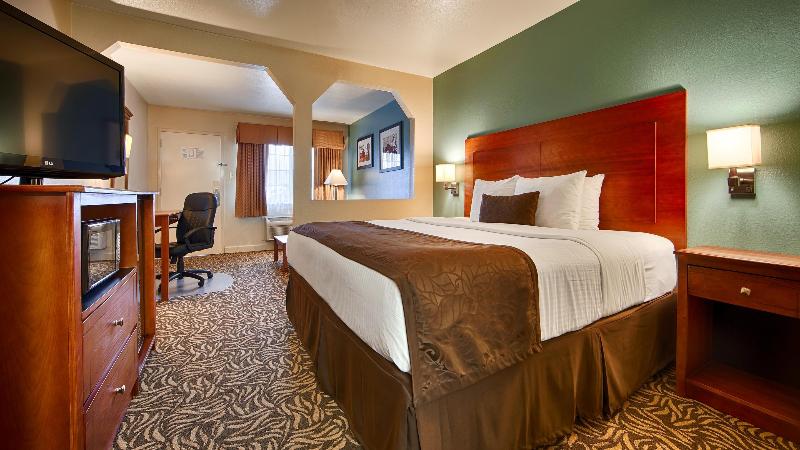 Best Western Regency Inn & Suites - photo 28