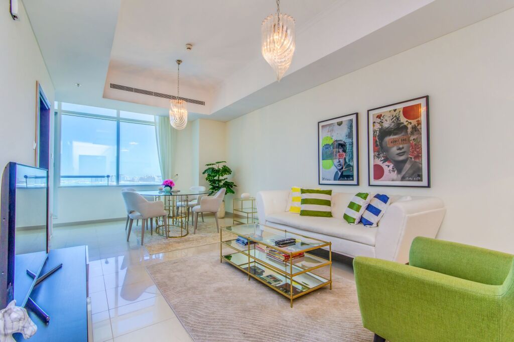 DHH Botanica Tower - carbon neutral hotel in Dubai