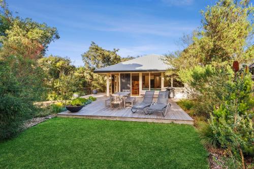 Alexander in Old Lonnie in Point Lonsdale, Australia