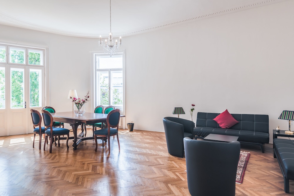 Duschel Apartments Imperial Living — 4-Star Luxury Hotel in Vienna, Austria