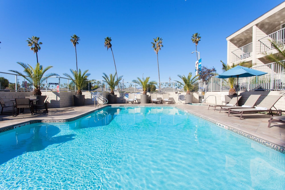 Hilton Garden Inn Marina Del Rey - photo 25