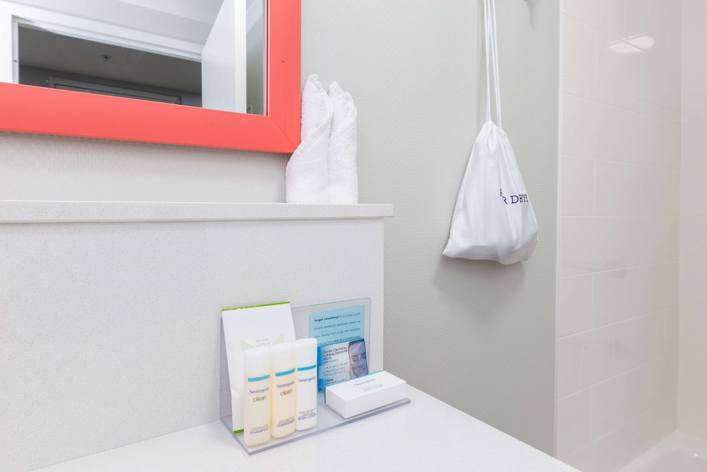 Hampton Inn Christiansburg Blacksburg - photo 21