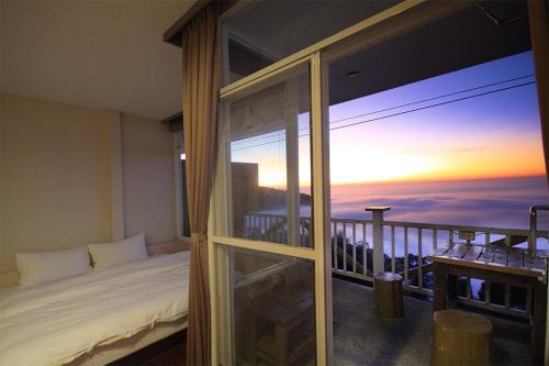 Sky lounge B&B — 4-Star Luxury Hotel in Nantou, Republic of China Taiwan