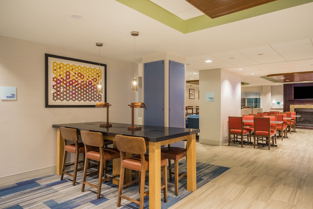 Holiday Inn Express Bloomsburg by IHG - photo 3