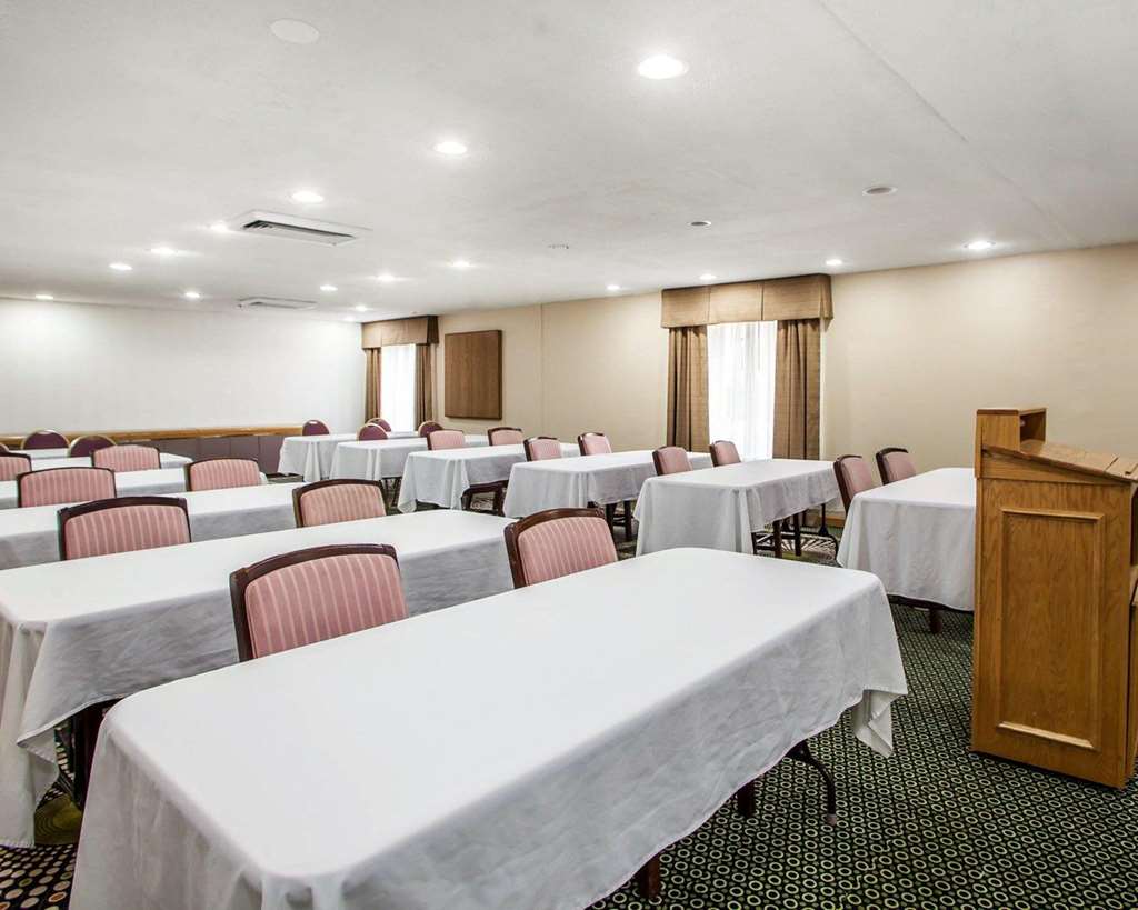 Comfort Inn Bourbonnais near I 57 - photo 37