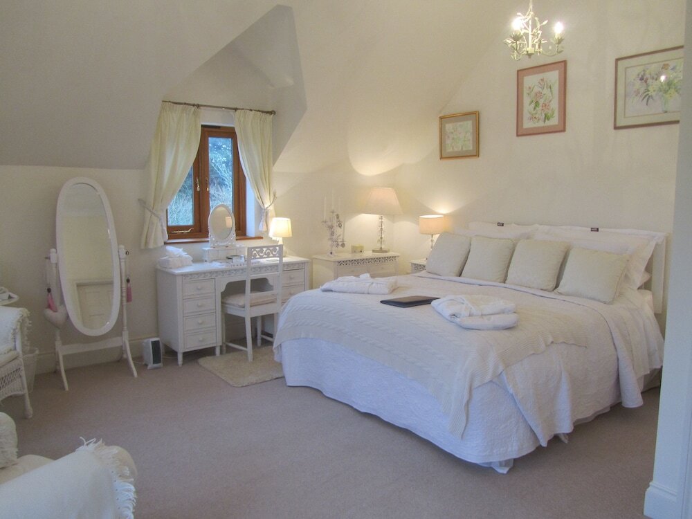 Higher Gitcombe Boutique Bed and Breakfast — 5-Star Luxury Hotel in Totnes, United Kingdom