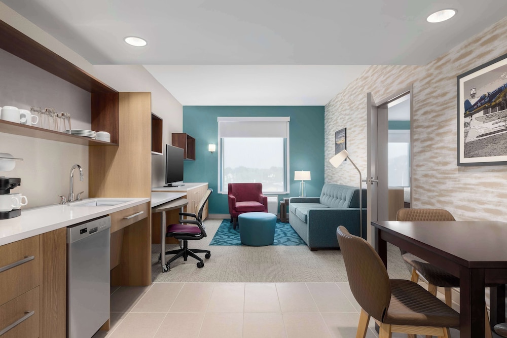 Home2 Suites by Hilton Virginia Beach Princess Anne - photo 13