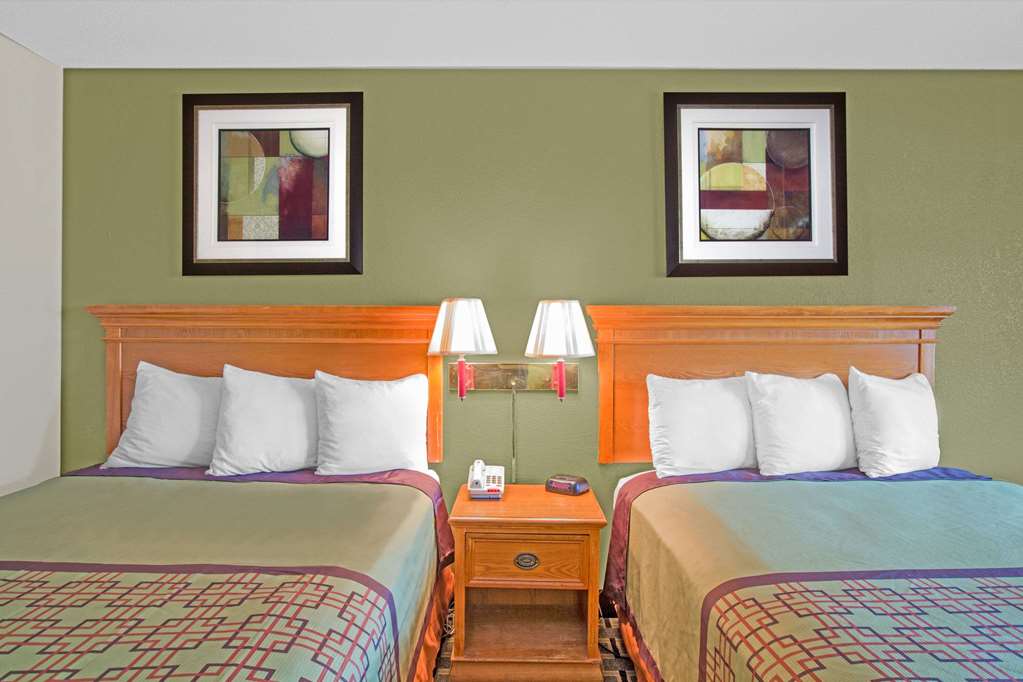 Days Inn by Wyndham Monroe LA - photo 12