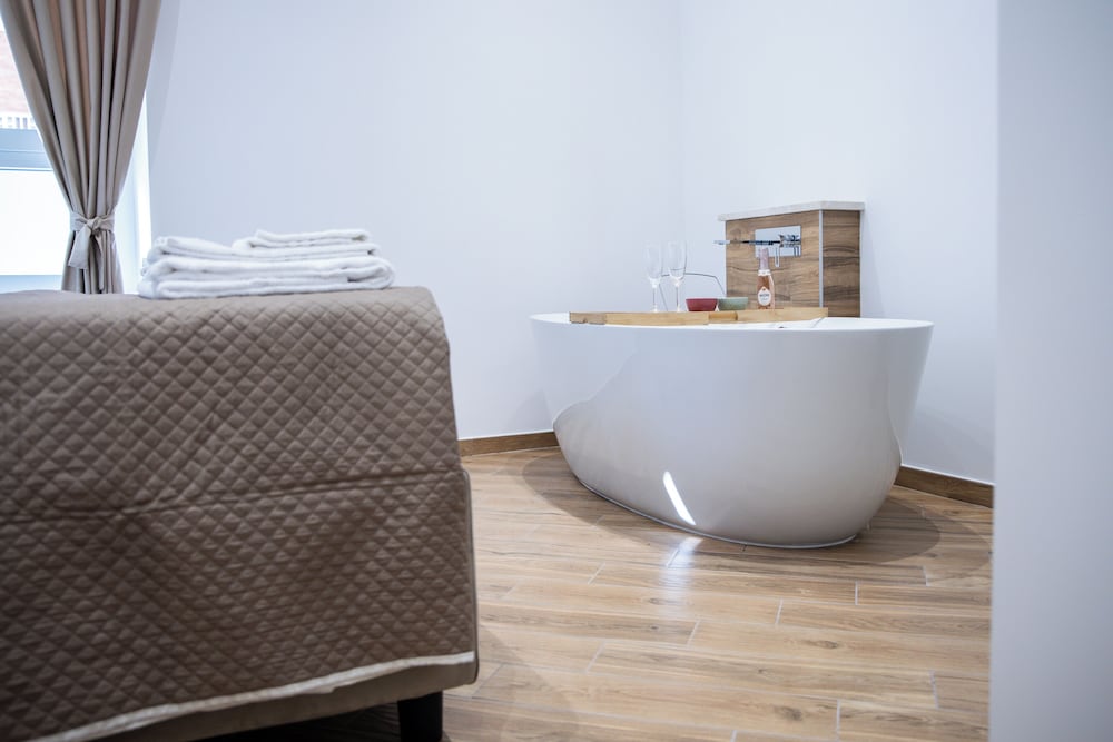 Dimora Diaz B&B — 4-Star Luxury Hotel in Naples, Italy