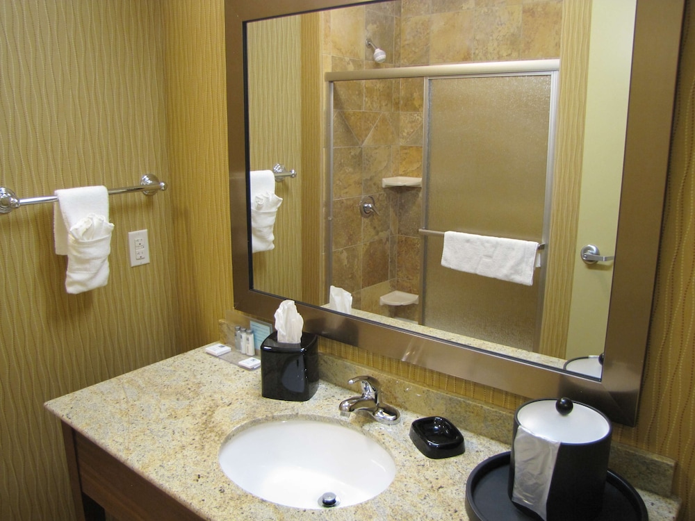 Hampton Inn & Suites Jamestown - photo 9