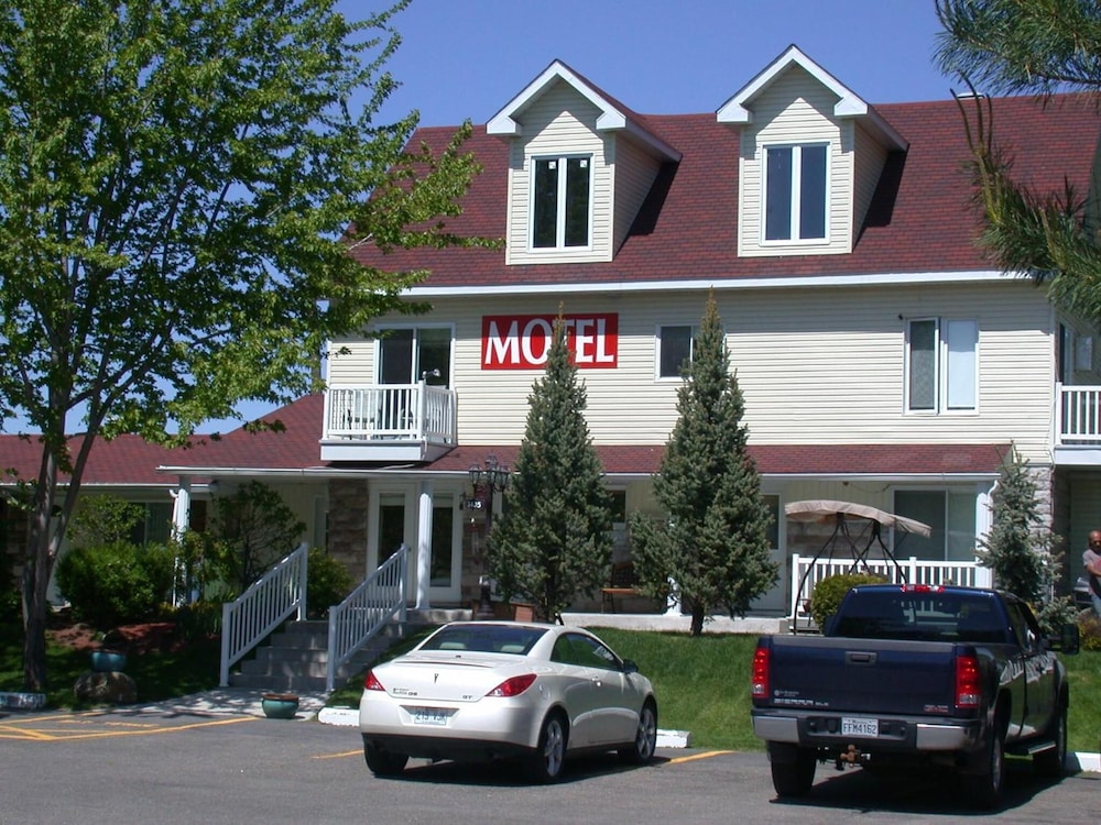 Motel Derfal - carbon neutral hotel in Repentigny