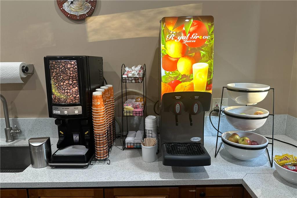 Comfort Inn Monterey Peninsula Airport - photo 27