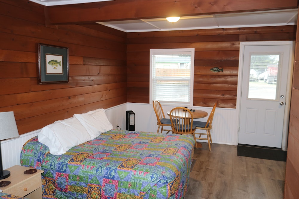 The Lowtide Motel - photo 18