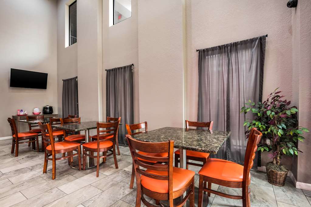 Econo Lodge Forrest City I 40 - photo 19