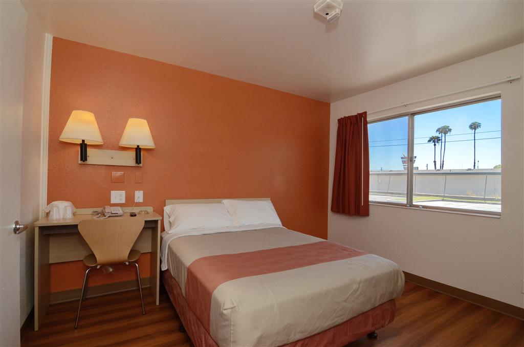 Motel 6 Indio CA Palm Springs - photo 12