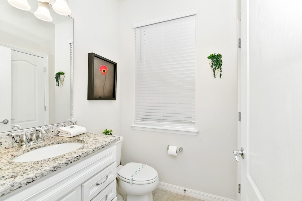 Solterra Resort 7br Lakeview Villa Pool Spa Disney - photo 23