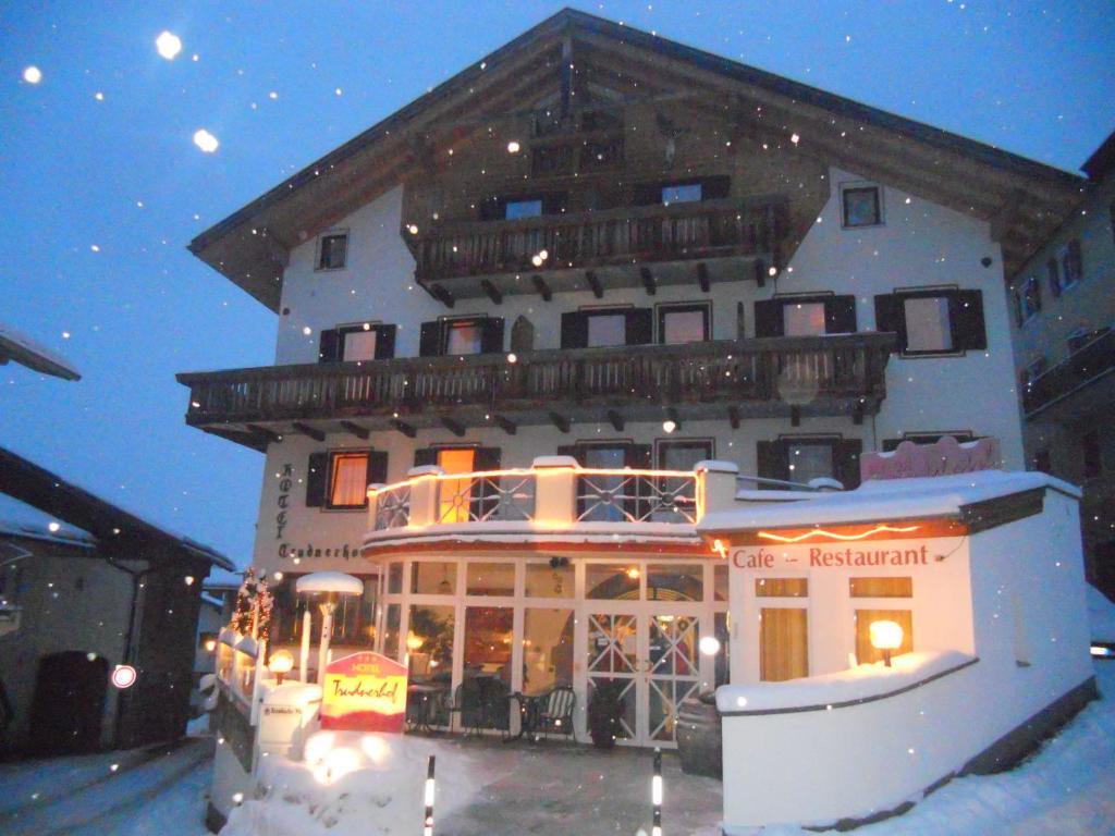 Hotel Trudnerhof im Naturpark Trudnerhorn in Trodena, Italy