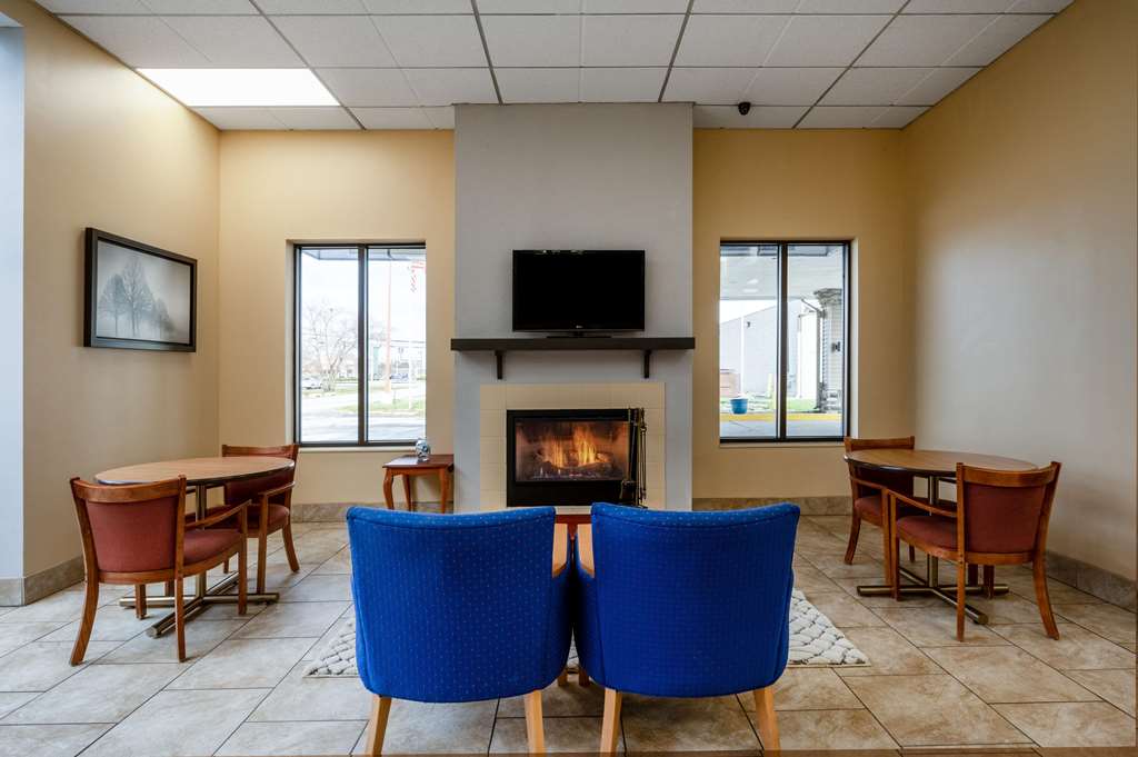 Days Inn by Wyndham Perrysburg Toledo - photo 10