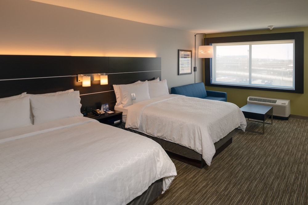 Holiday Inn Express & Suites Tulsa Downtown by IHG - photo 7